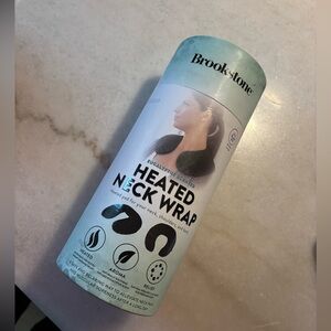 Brookstone Eucalyptus Heated Neck Wrap - Black and White